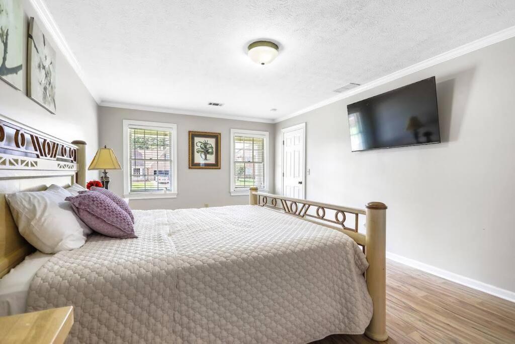 Lovely 5Bed, 3-Fullbath ! 5Min To Free Way I-85 Lawrenceville Extérieur photo