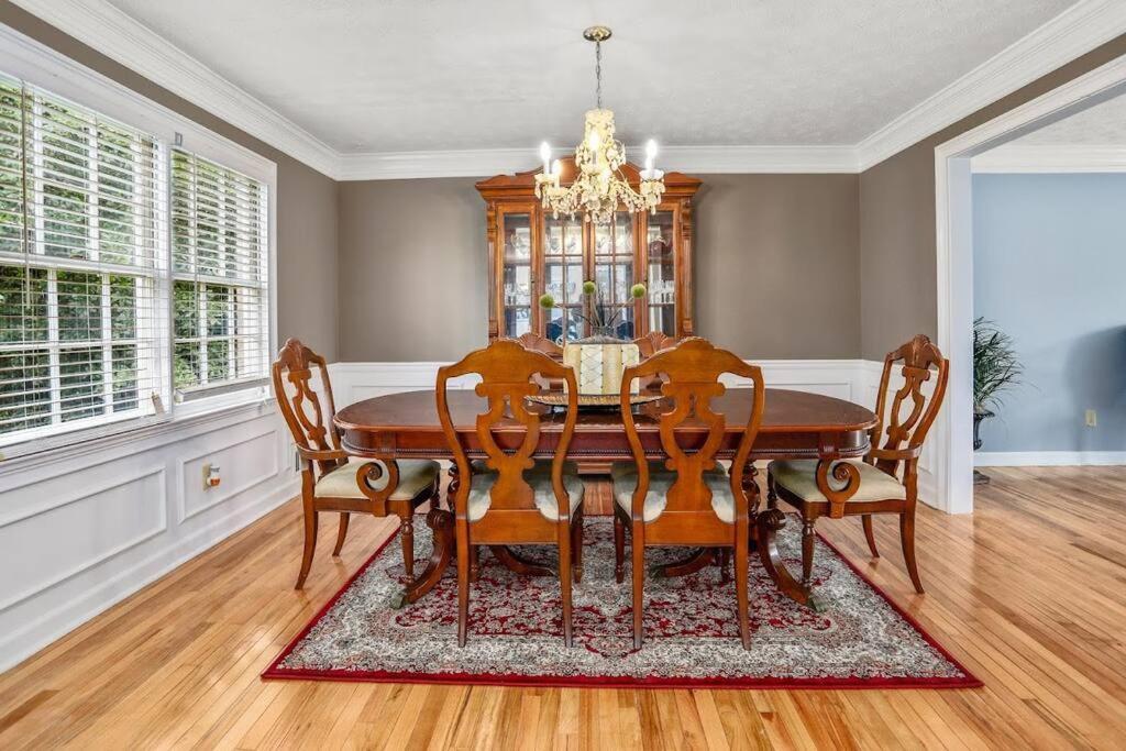 Lovely 5Bed, 3-Fullbath ! 5Min To Free Way I-85 Lawrenceville Extérieur photo