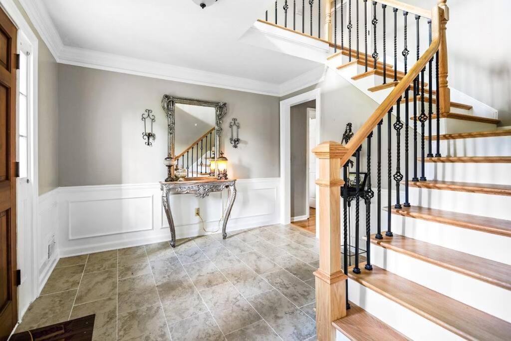 Lovely 5Bed, 3-Fullbath ! 5Min To Free Way I-85 Lawrenceville Extérieur photo